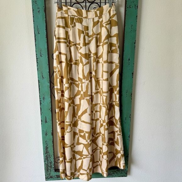 Parker wide leg dress pants. Beautiful for spring/summer. Size 0 - Picture 4 of 9